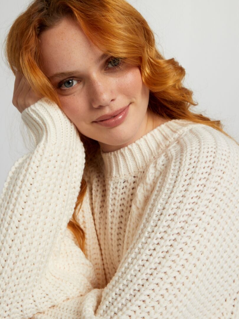 Maxi trui van grof gebreid materiaal - BEIGE