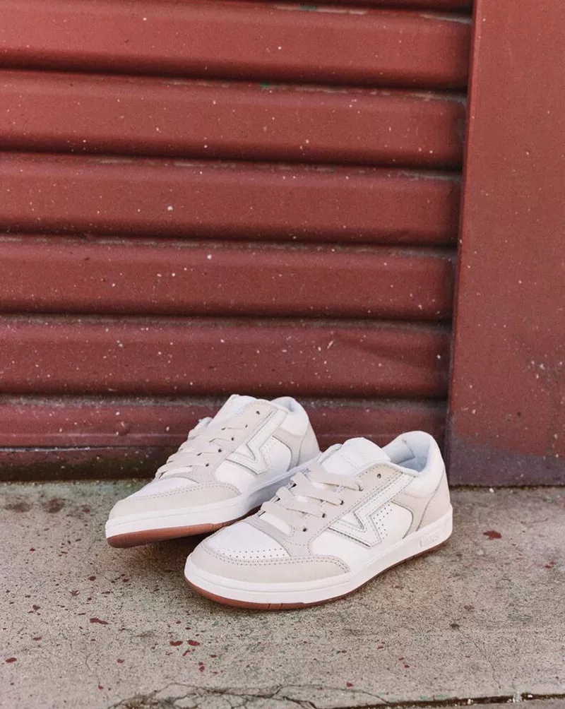 Lowland ComfyCush Leather Shoe