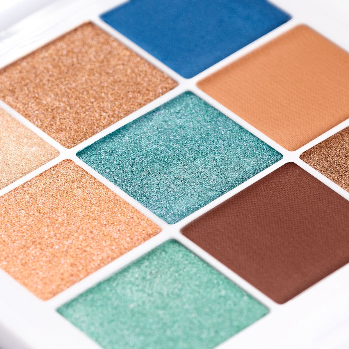 Paleta očných tieňov s 9 odtieňmi Očné tiene