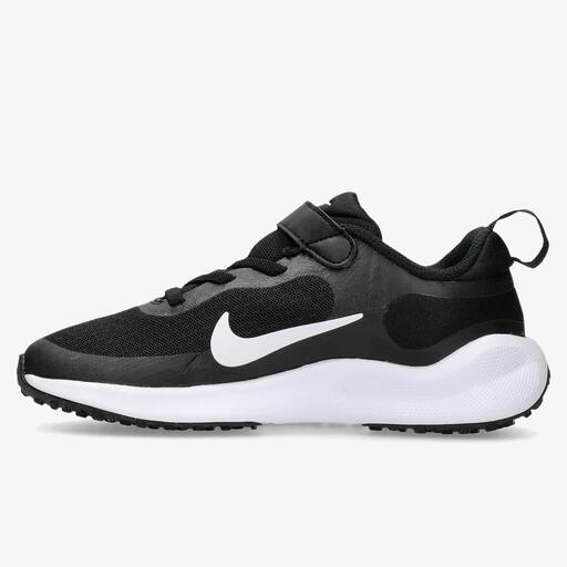 Nike Revolution 7