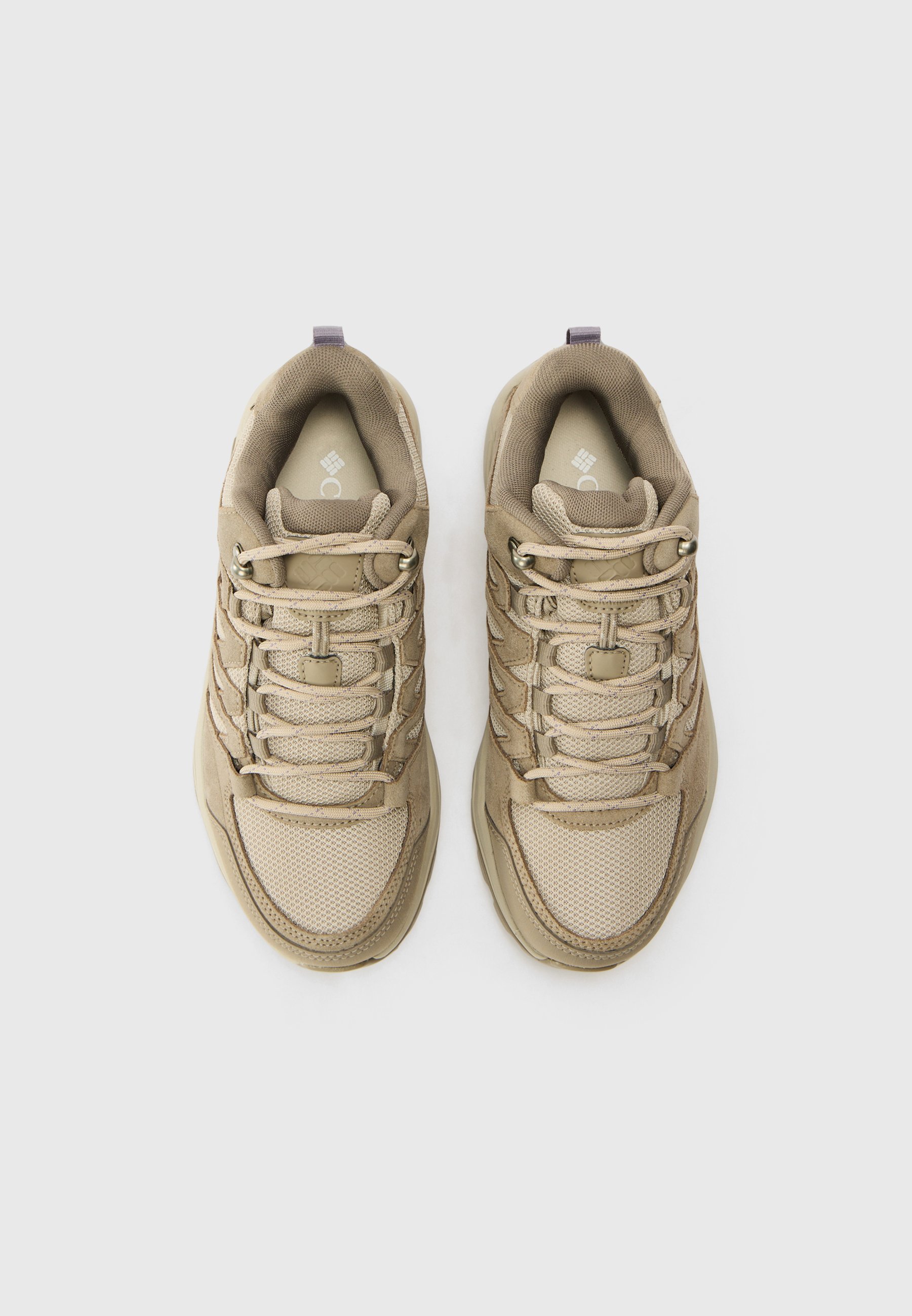 Columbia REDMOND - Wandelschoenen - nat zand/graniet paars