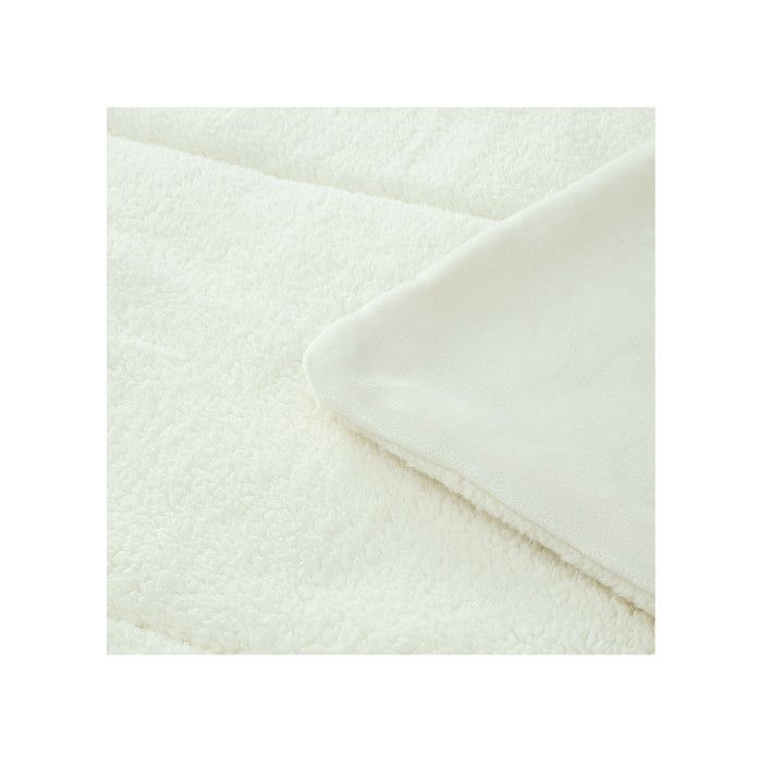 Edredón bicolor de microfibra beige con forro de sherpa, 240x260 cm, de Soleil d'ocre.