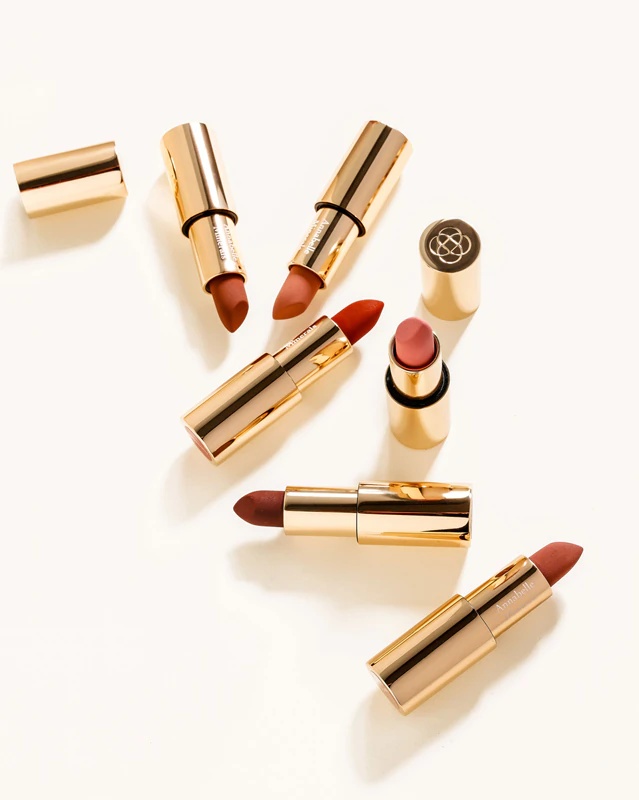 Annabelle Minerals caurspīdīgās lūpu krāsas uzpilde