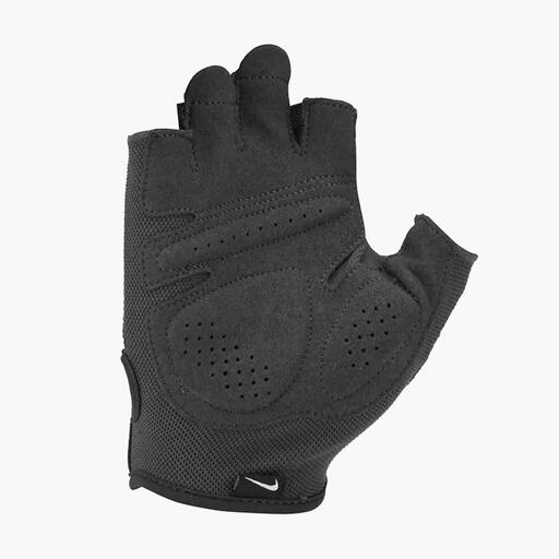  Nike Essential Fitness