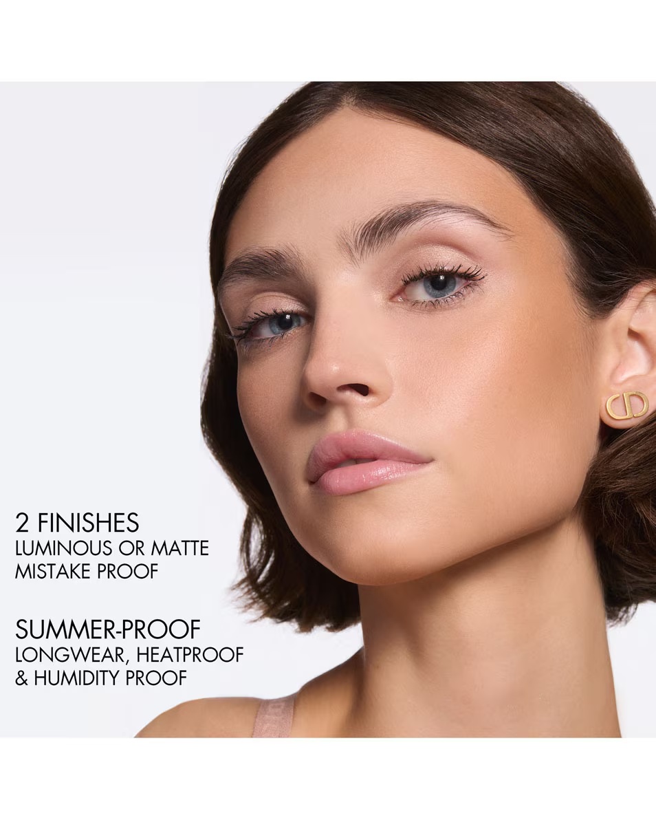 DIOR Dior Forever Nude Bronze - Bronzer v prahu Bronzir v prahu z naravnim sijajem ali mat zaključkom