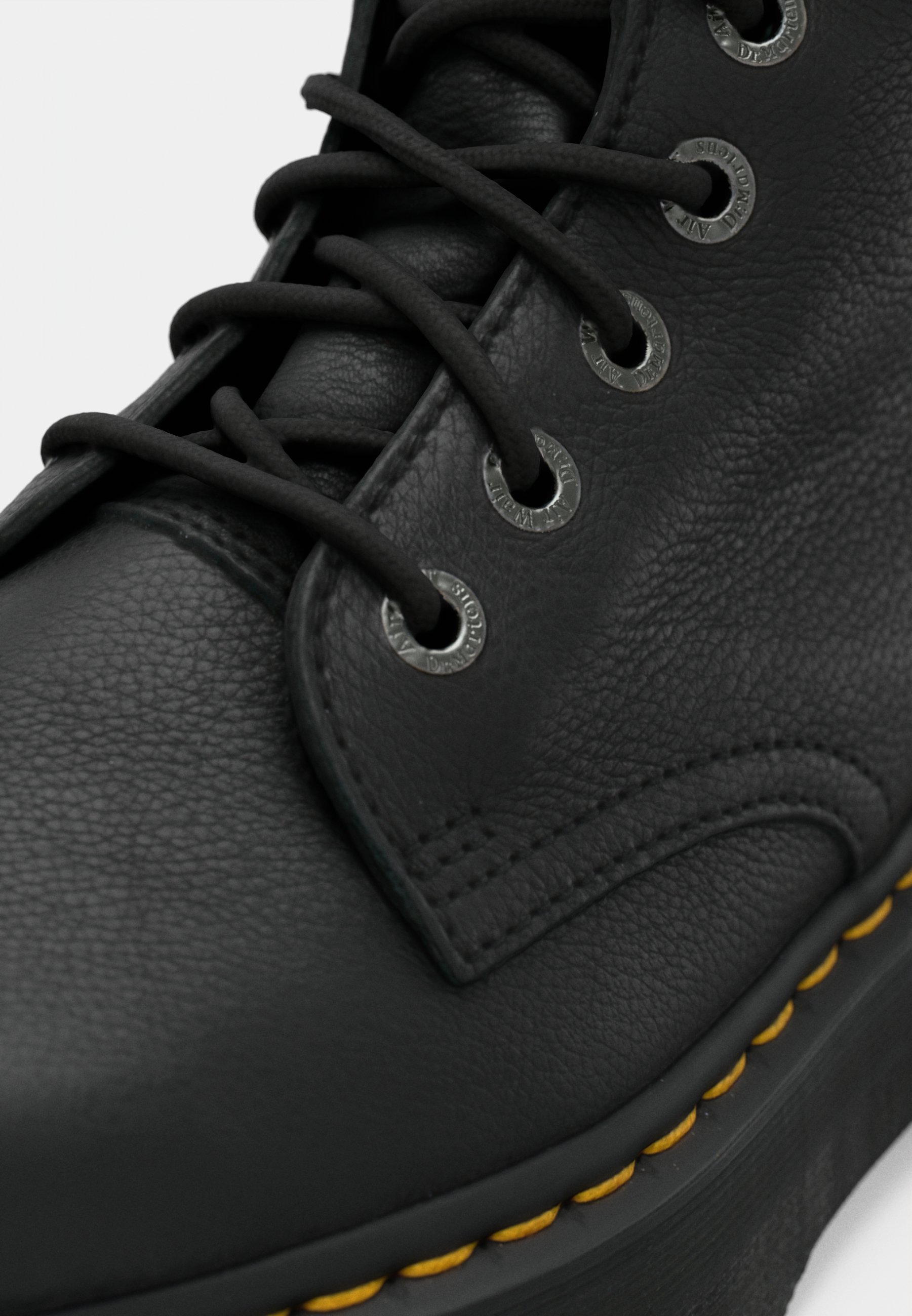 Dr. Martens JADON III UNISEX - Platform ankelstøvletter - svart pisa