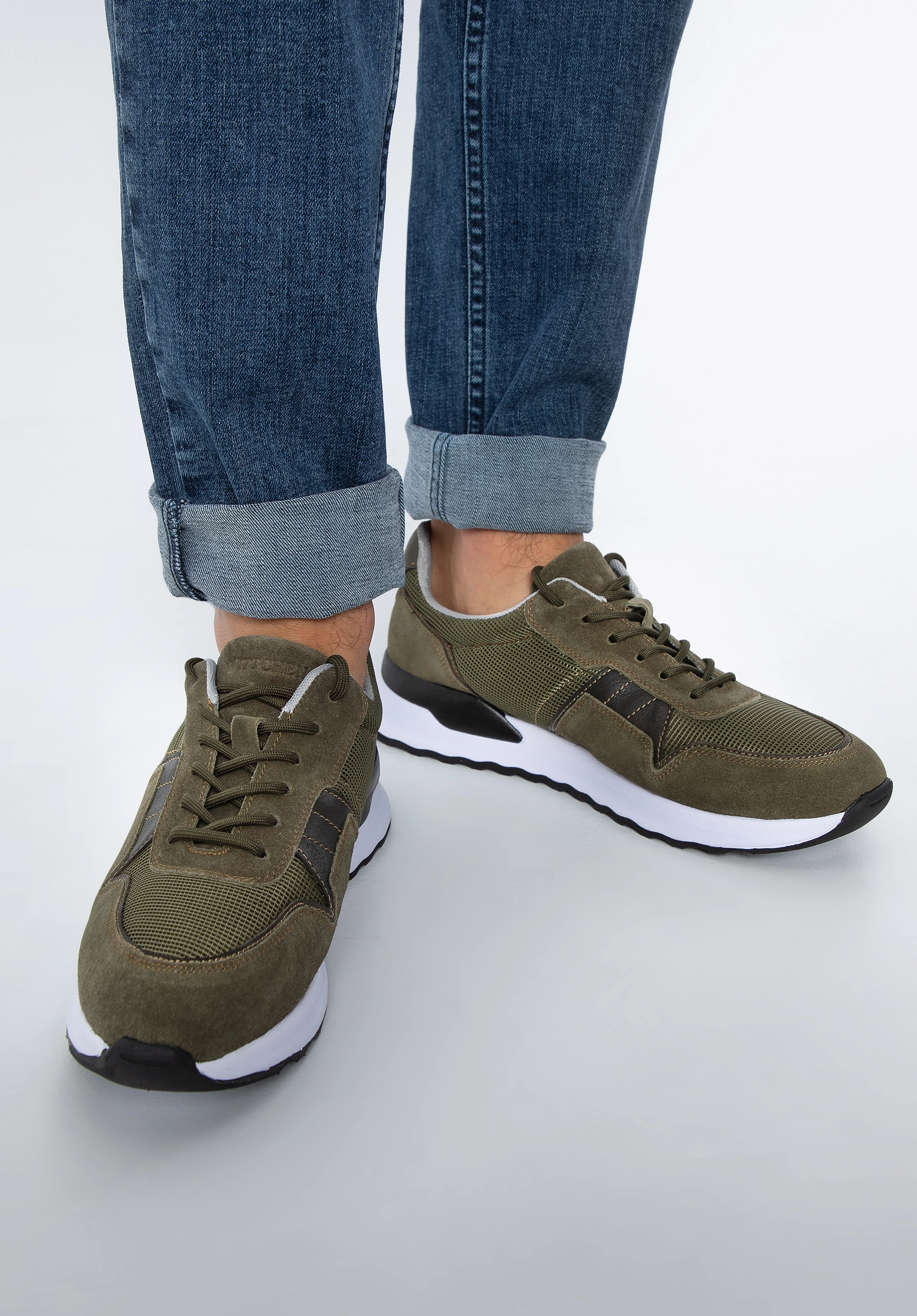 Męskie sneakersy zamszowe z elastycznymi wstawkami zielone