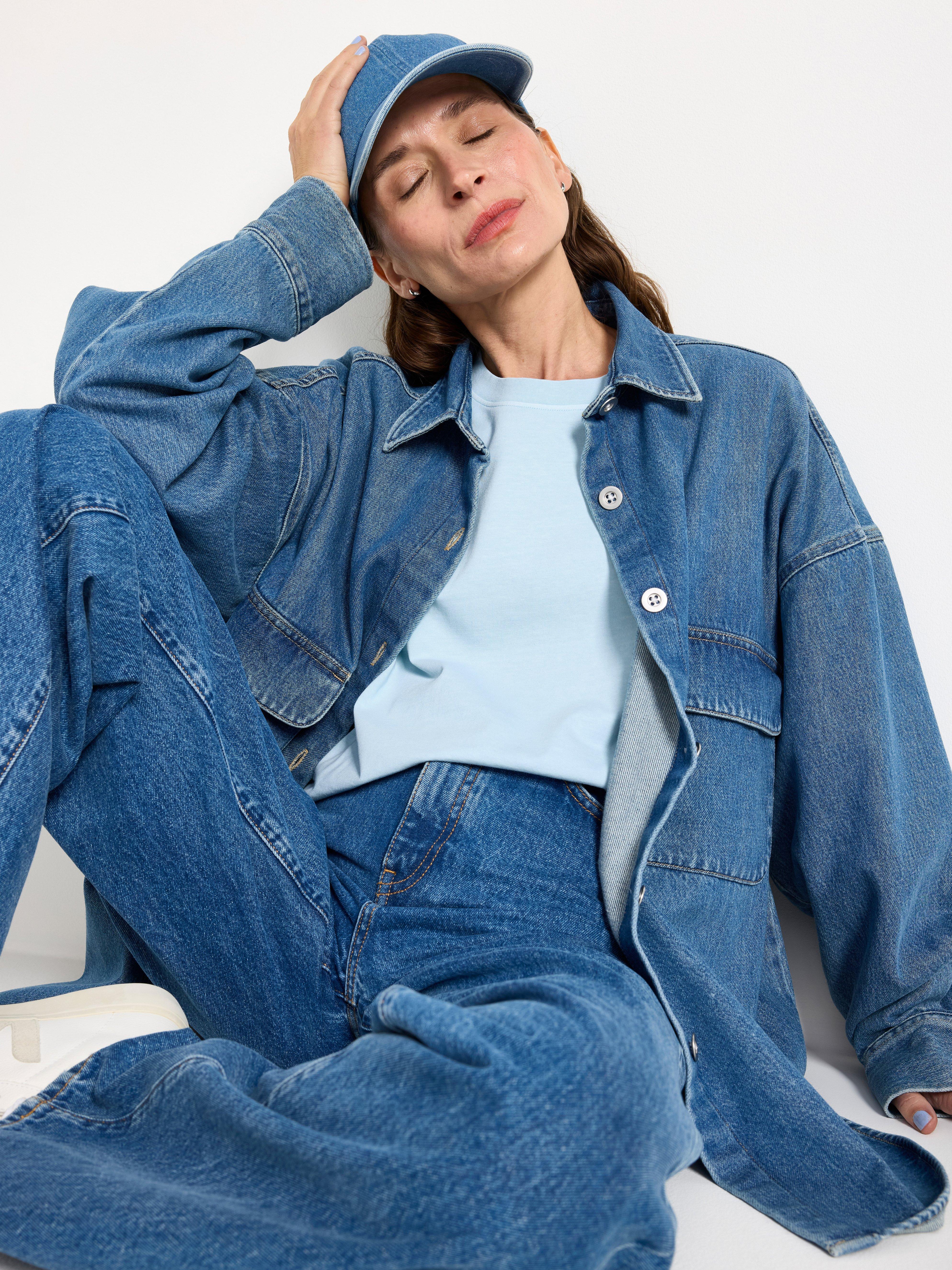 Camiseta oversized azul claro