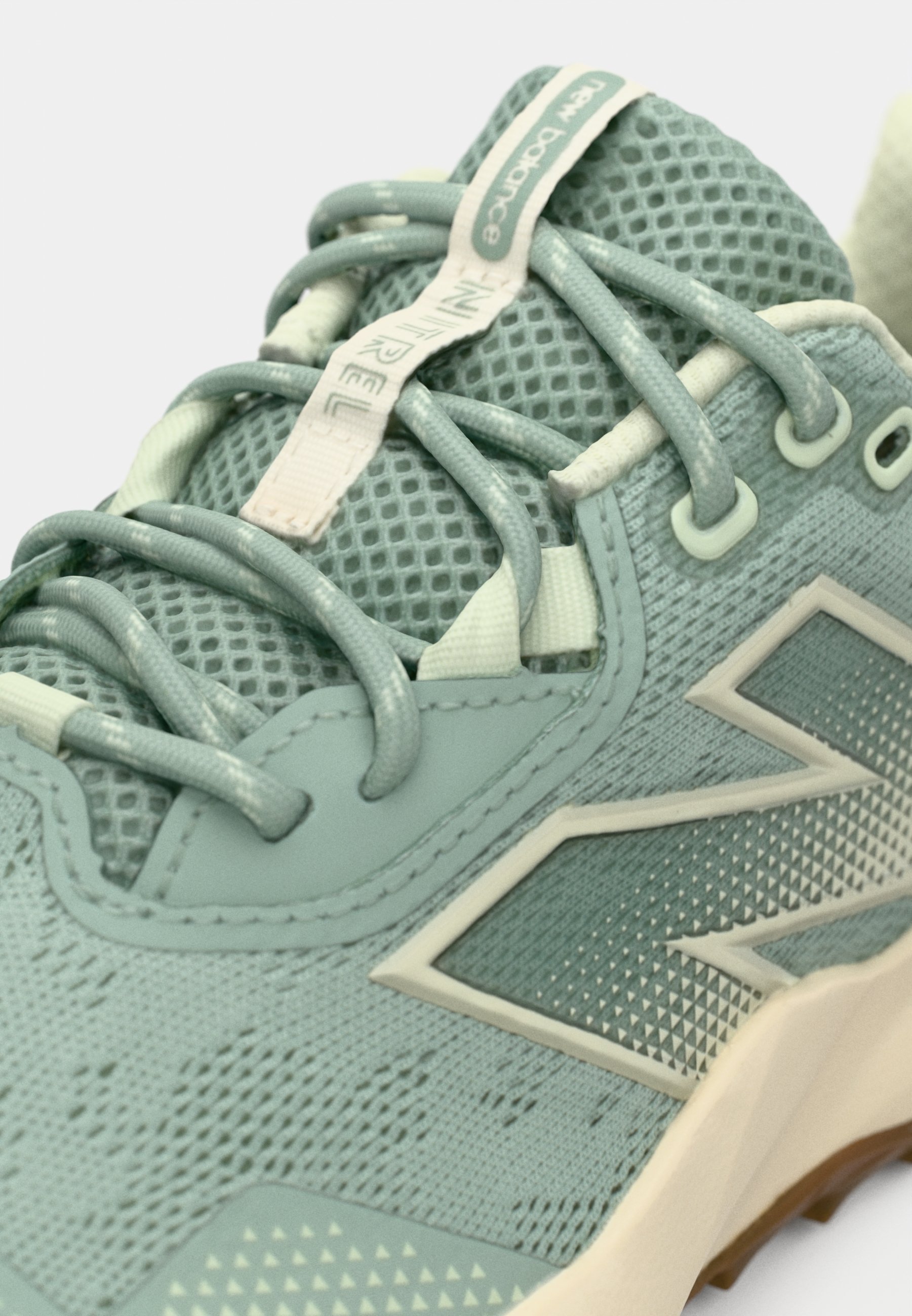 New Balance DYNASOFT NITREL V6 - Matkajooksujalatsid - mosaiikrohelised