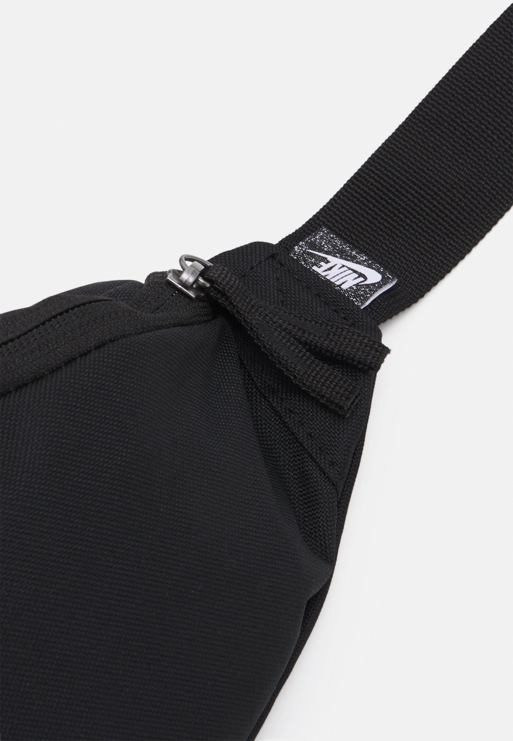 Nike Sportswear heuptassen