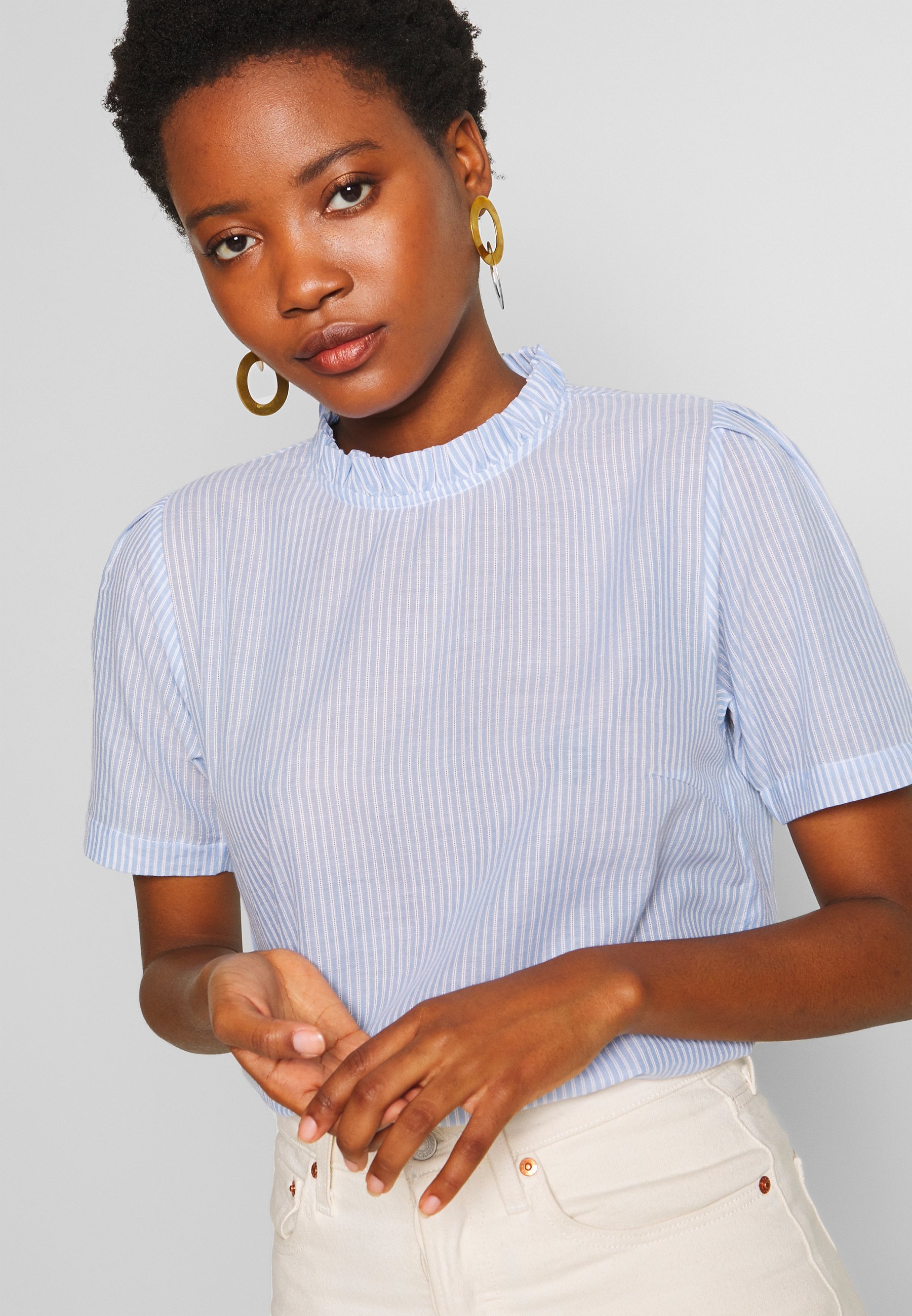 Chemisier KATINKA crème - T-shirt imprimé - bleu Kentucky