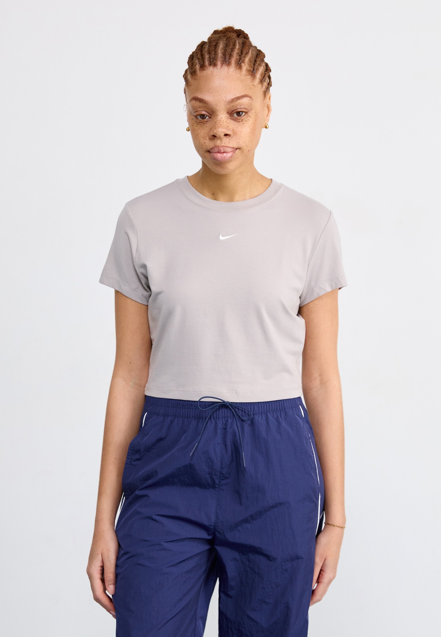 T-shirt basique Nike Sportswear CROP - Gris universitaire/voile