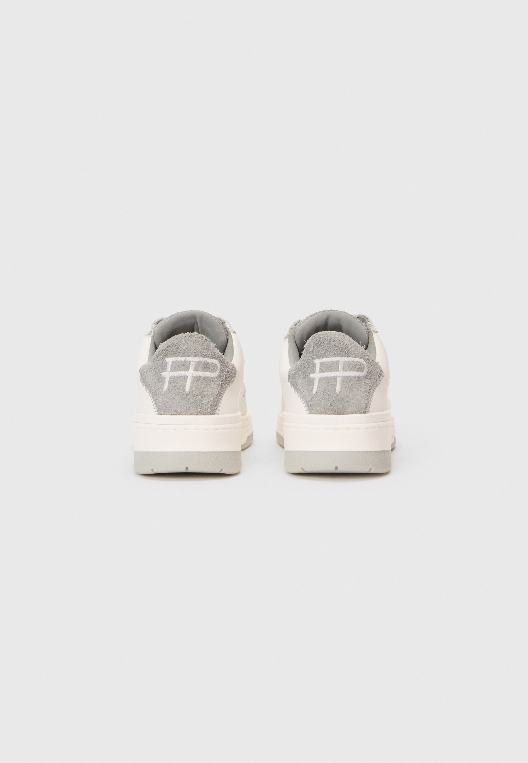 Pièces de remplissage CRUISER TECH FUZZ - Baskets - blanc/gris