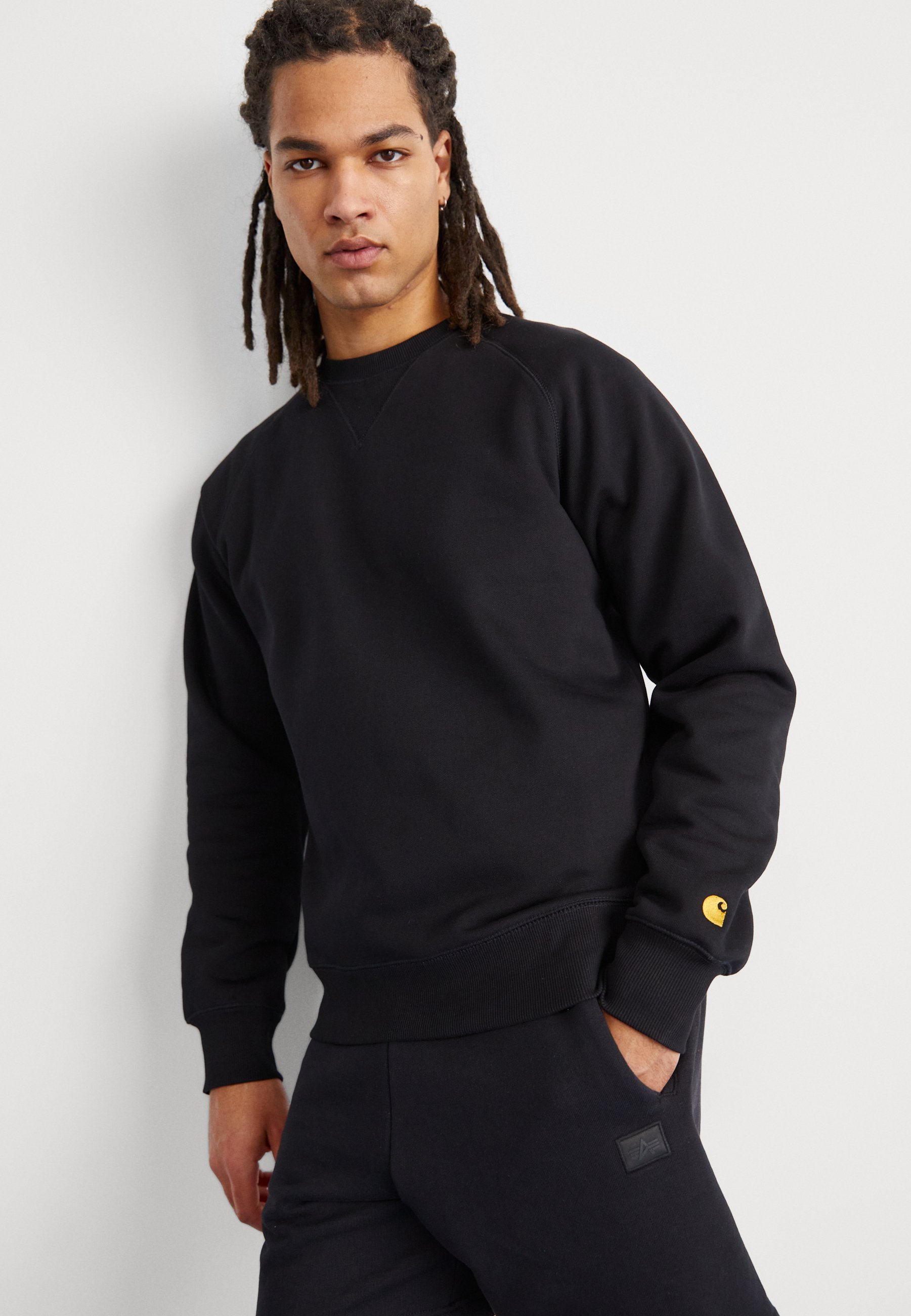 Felpa Carhartt WIP CHASE - nero/oro
