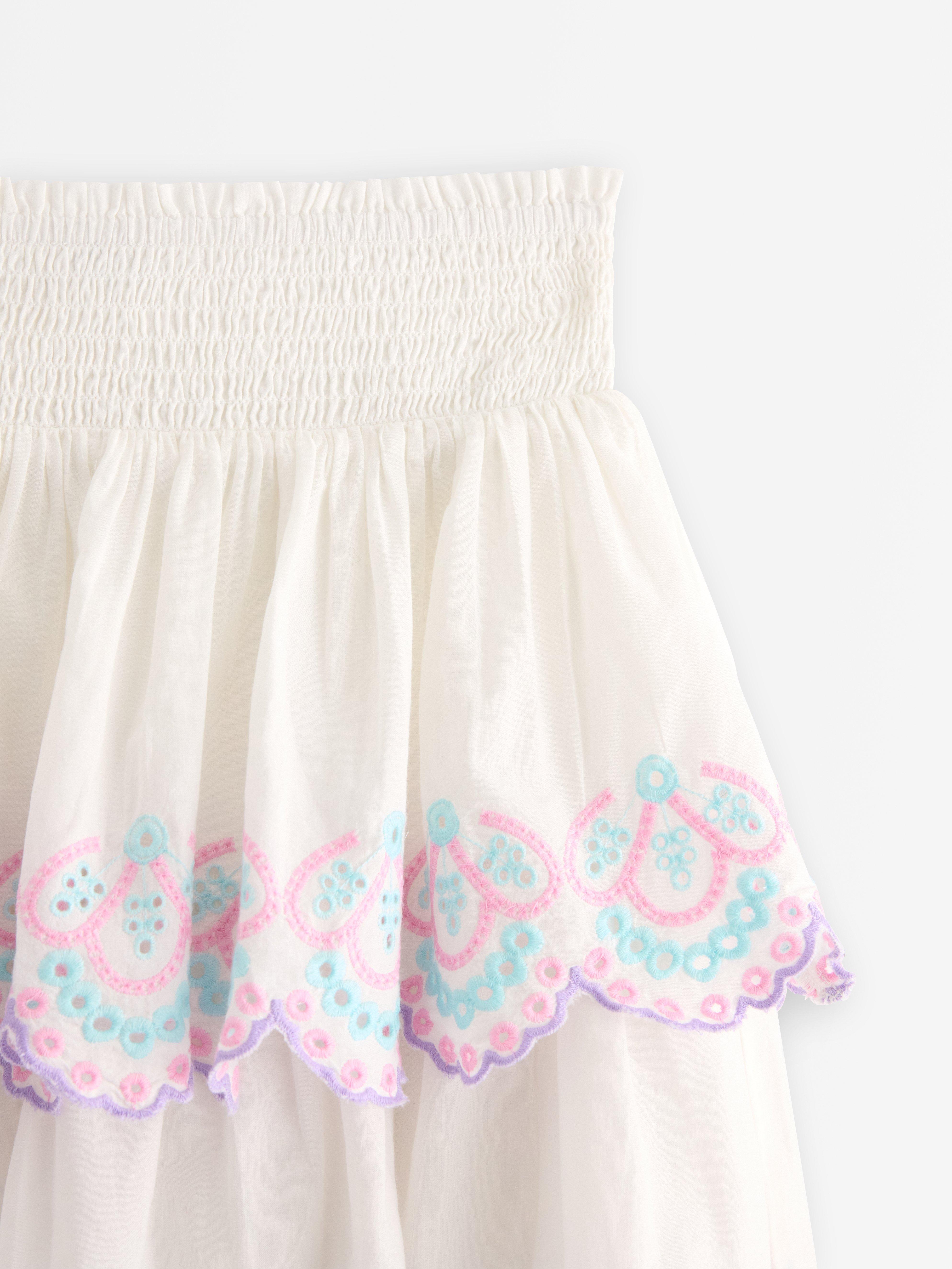 Rysjeskjørt med broderi Off White