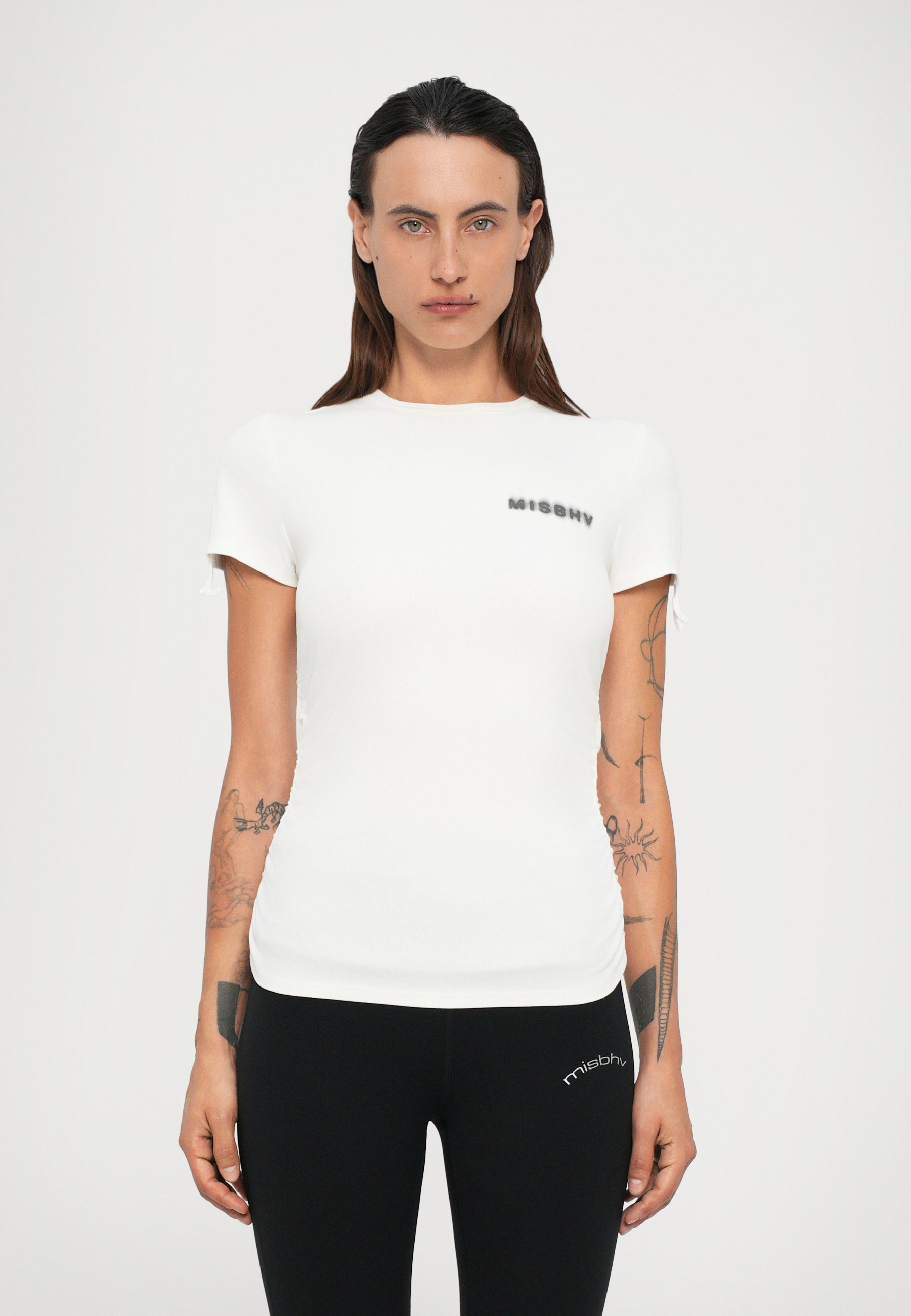 MISBHV COMMUNITY FITTED - Basic T-shirt - wit