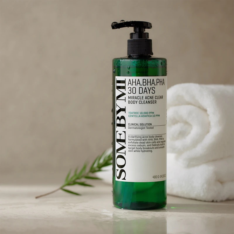 „Some By Mi AHA∙BHA∙PHA 30 Days Miracle Acne Clear Body Cleanser“ putojantis gelis probleminei ir riebiai odai