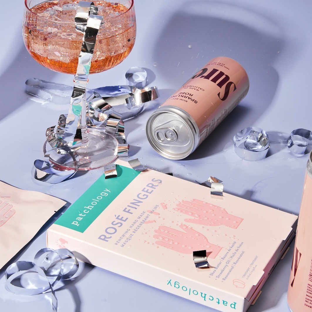 Patchology Rosé Fingers Obnovujúca maska na ruky - 1 pár
