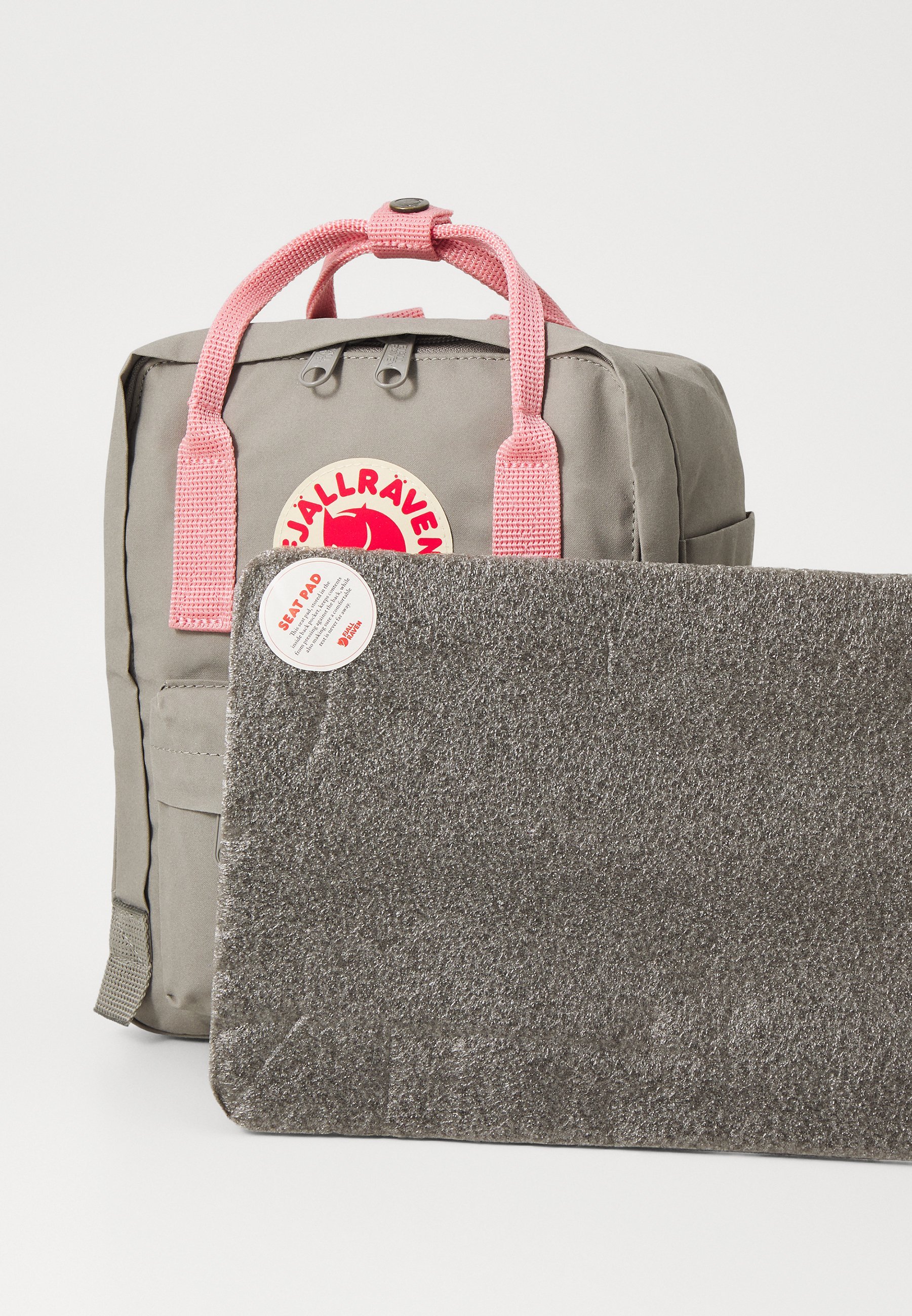 Fjällräven KÅNKEN MINI UNISEX - Rucksack - fog/pink