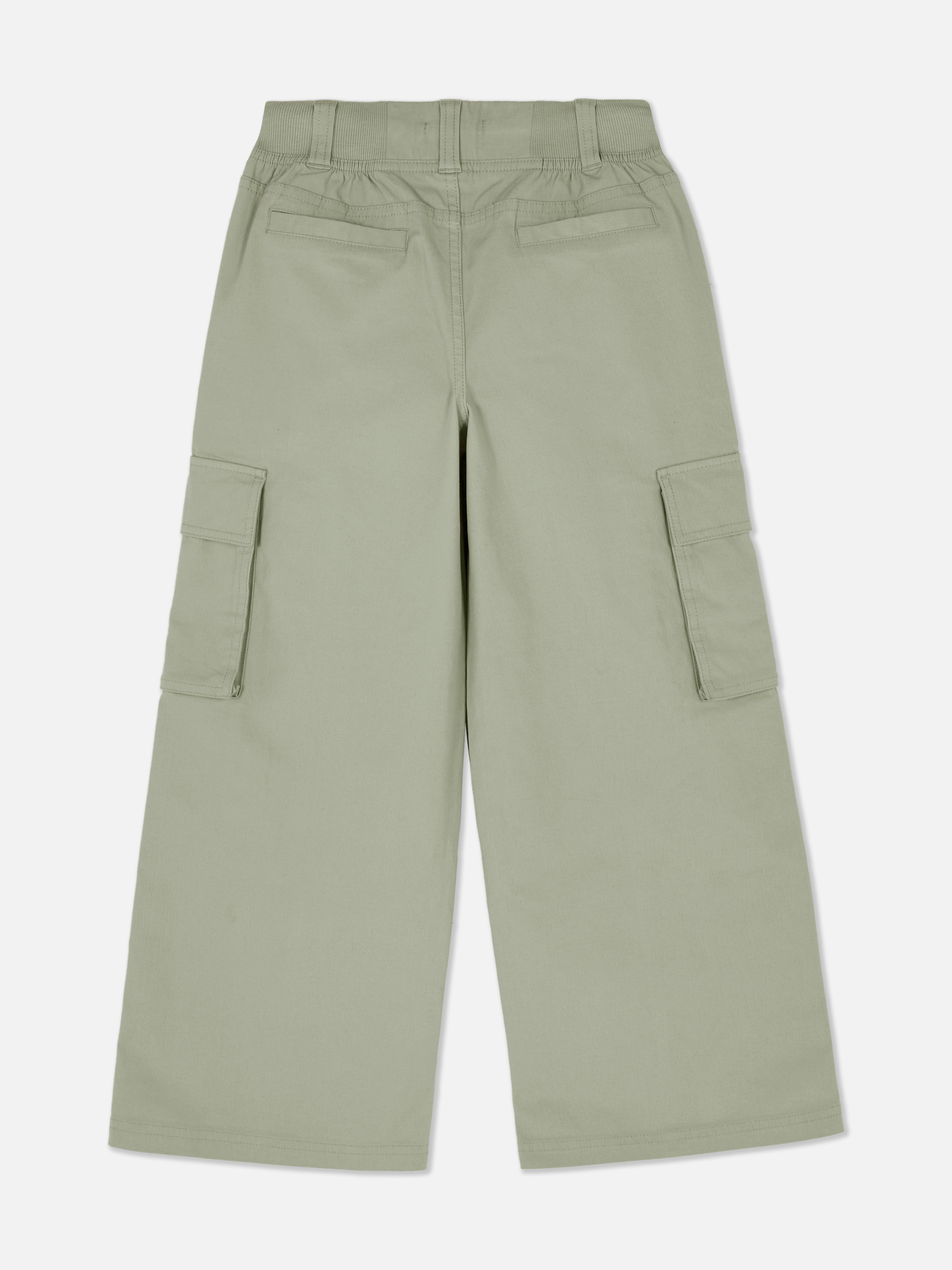 Weit geschnittene Cargohose mit elastischem Bund und praktischen Taschen