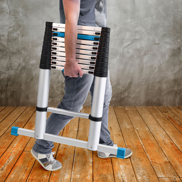 Telescopic ladder, 11 rungs
