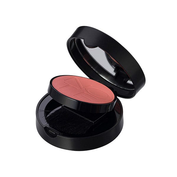 Kompaktní tvářenka Luminous Silk 03