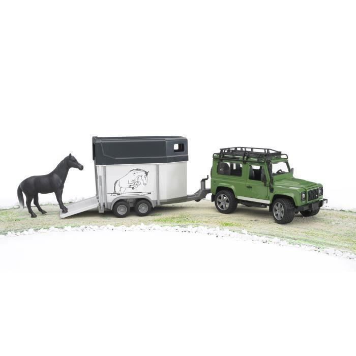 Land Rover Defender 90 Estate with Van and Horse - BRUDER - Functional and Detailed