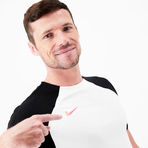 Nike Strike