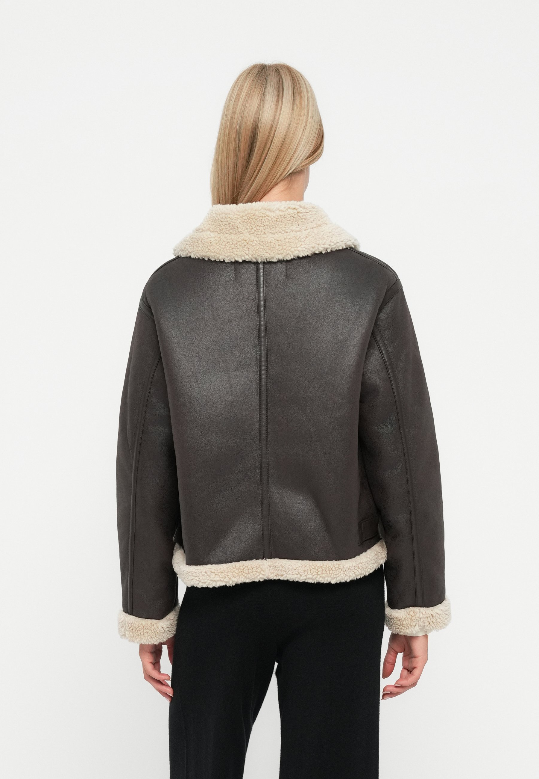 Vero Moda VMVIRGINIA KORTE JAS - Winterjas - chocoladetaart