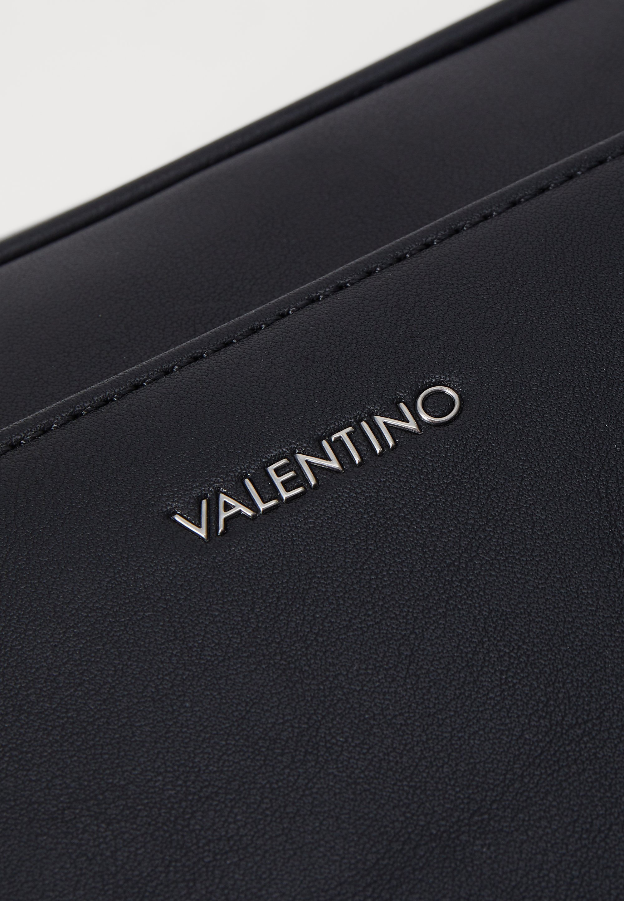 Valentino Tassen HORIZON UNISEX - Toilettas - nero