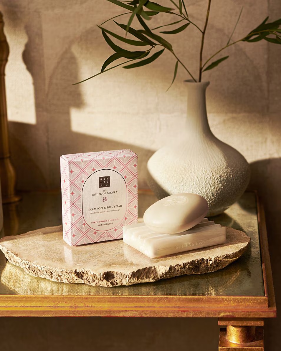 RITUALS The Ritual of Sakura šampūns un ķermeņa ziepes
