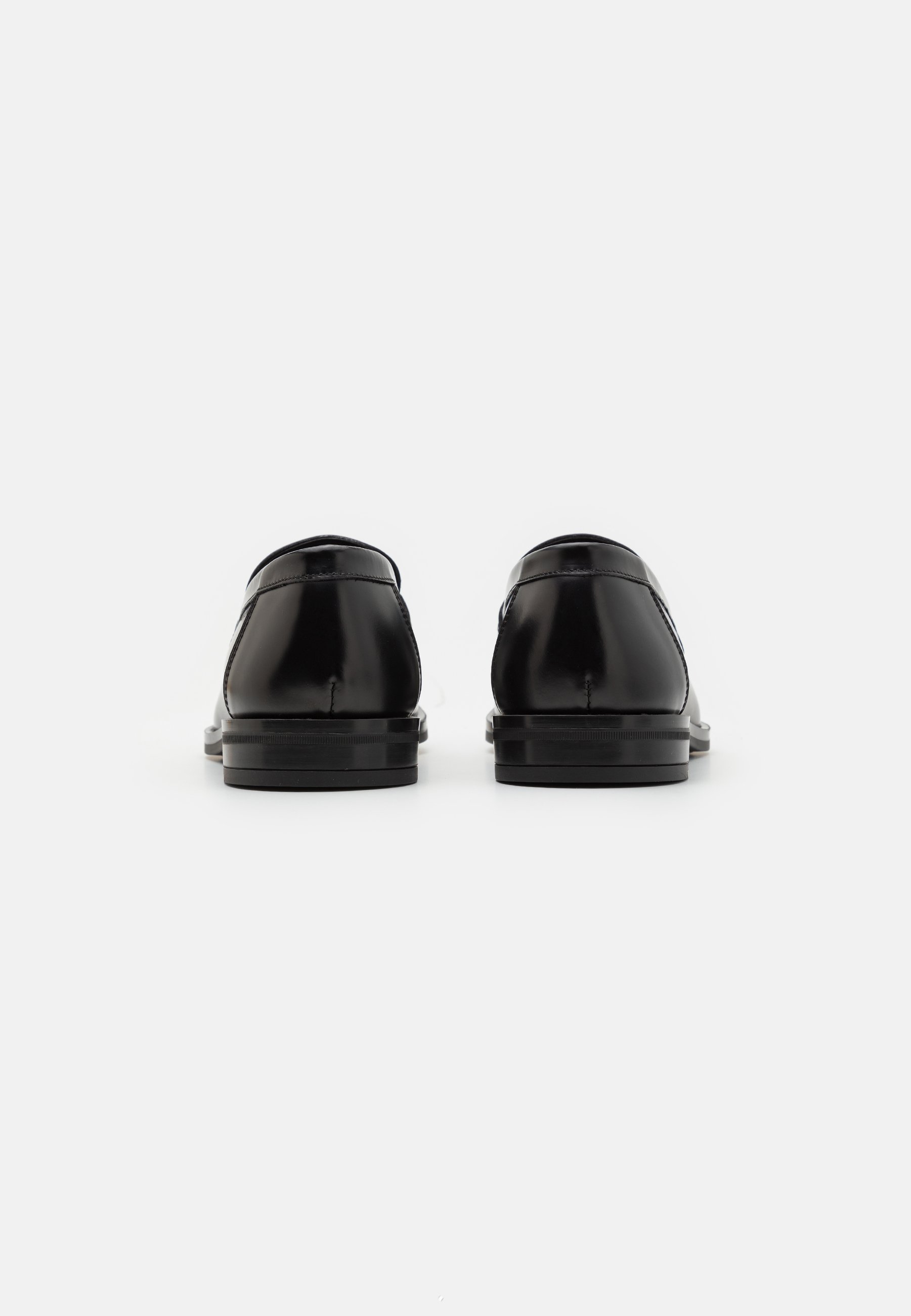 Mocassim Stuart Weitzman CLUB CLASSIC - Elegante, sem cadarço - preto
