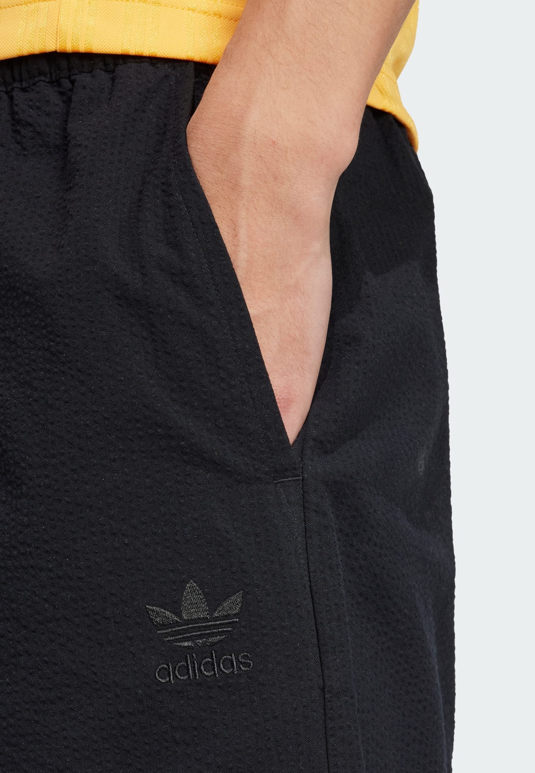 Ležérní kraťasy adidas Originals