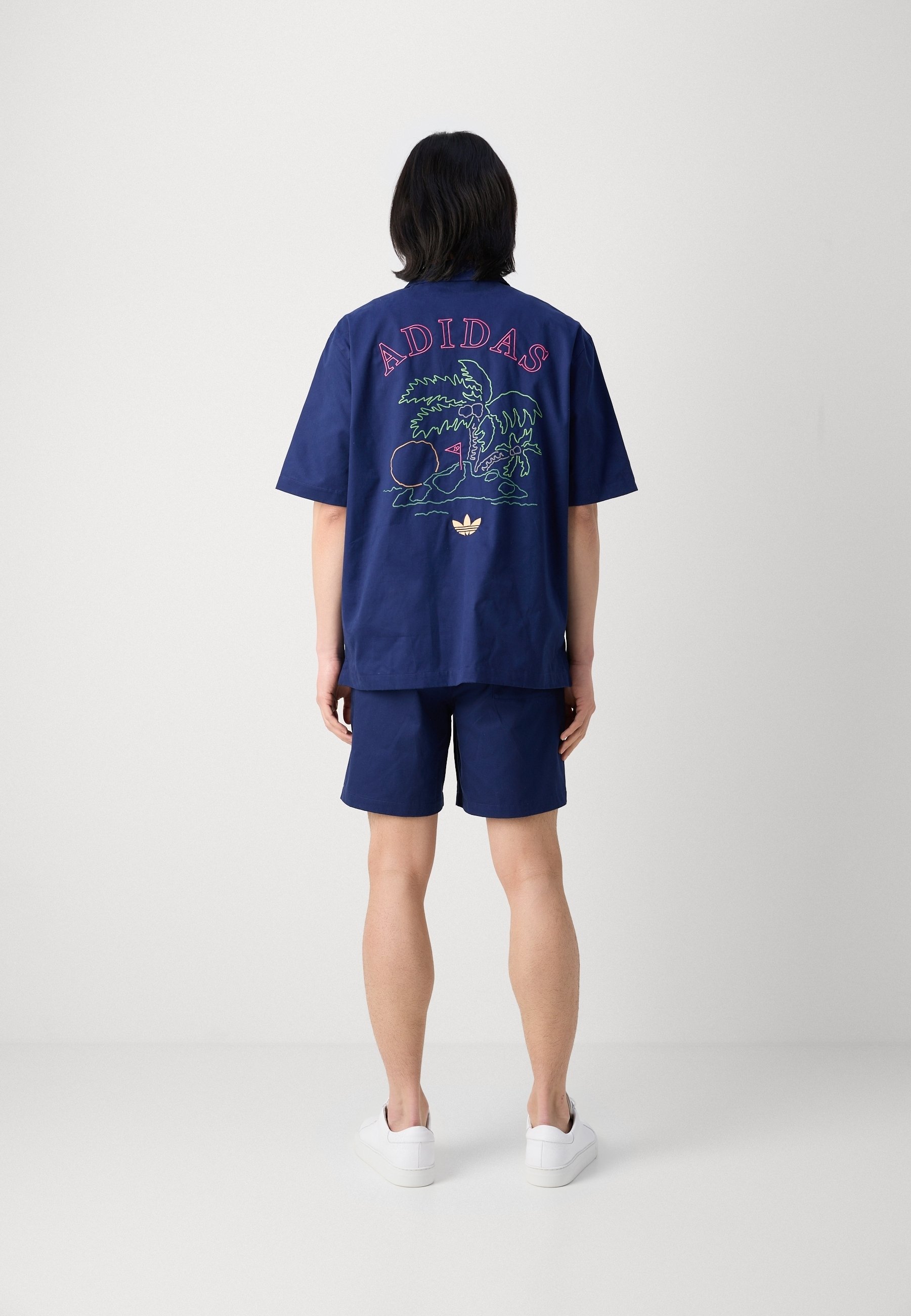 adidas Originals majica - temno modra