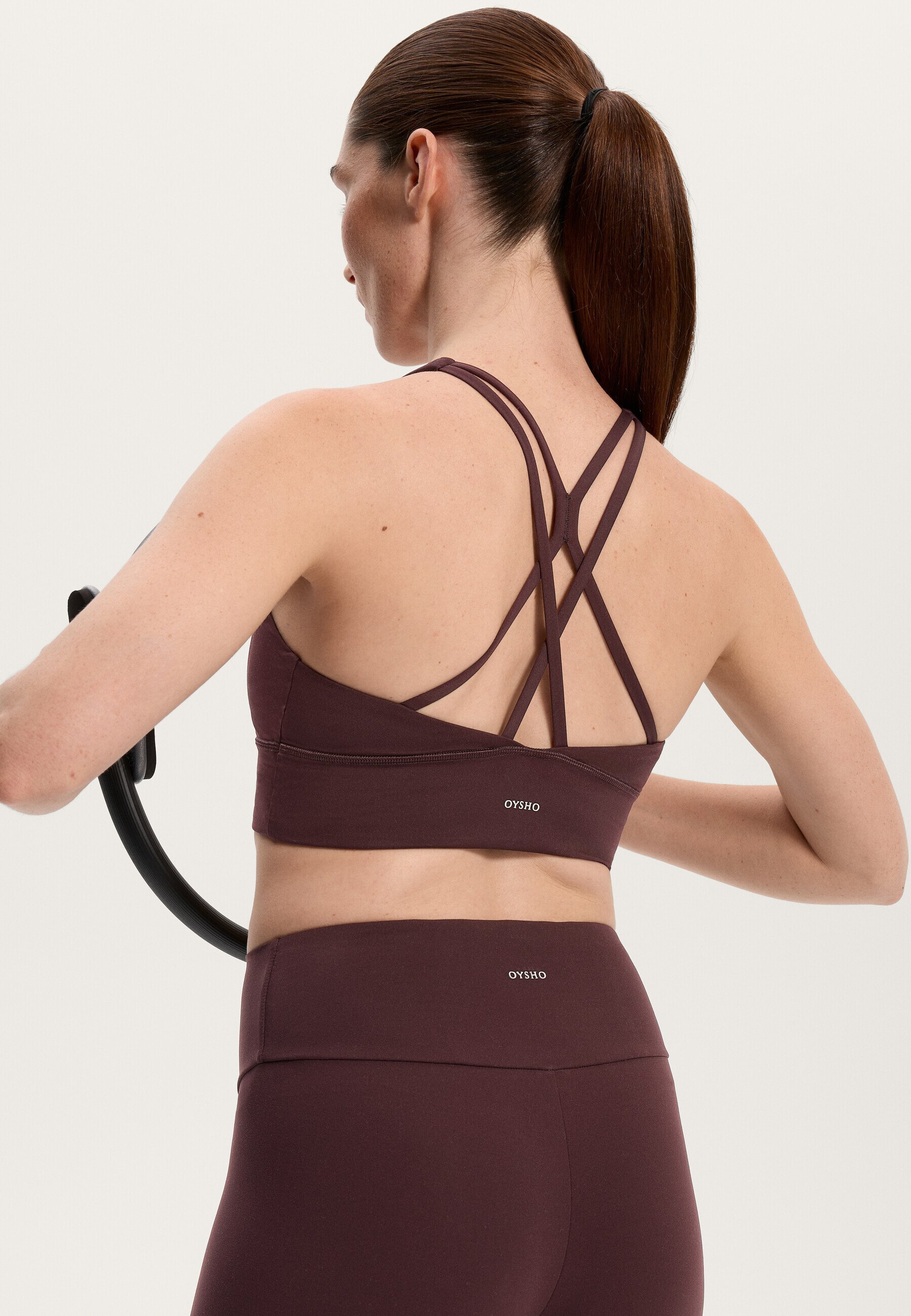 OYSHO STRAPPY BACK - 32977901 - Sportbeha met lichte ondersteuning - gemêleerd bruin