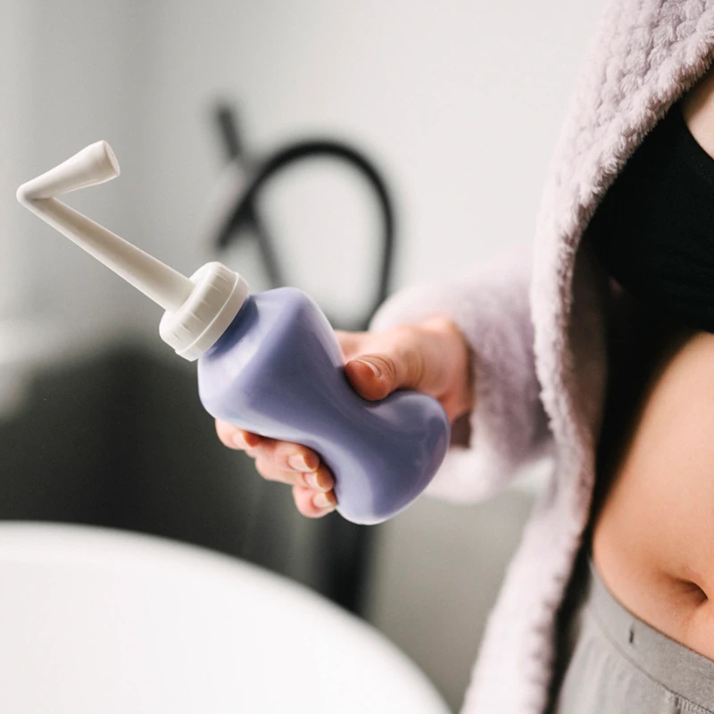 Lansinoh Birth pēcdzemdību mazgāšanas pudelīte Mini intīmajai starpenes dušai