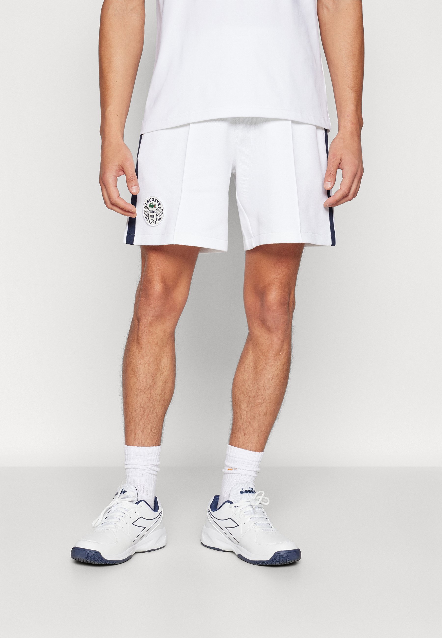 Lacoste Sport SHORT HERITAGE - Sportshorts - wit/marineblauw