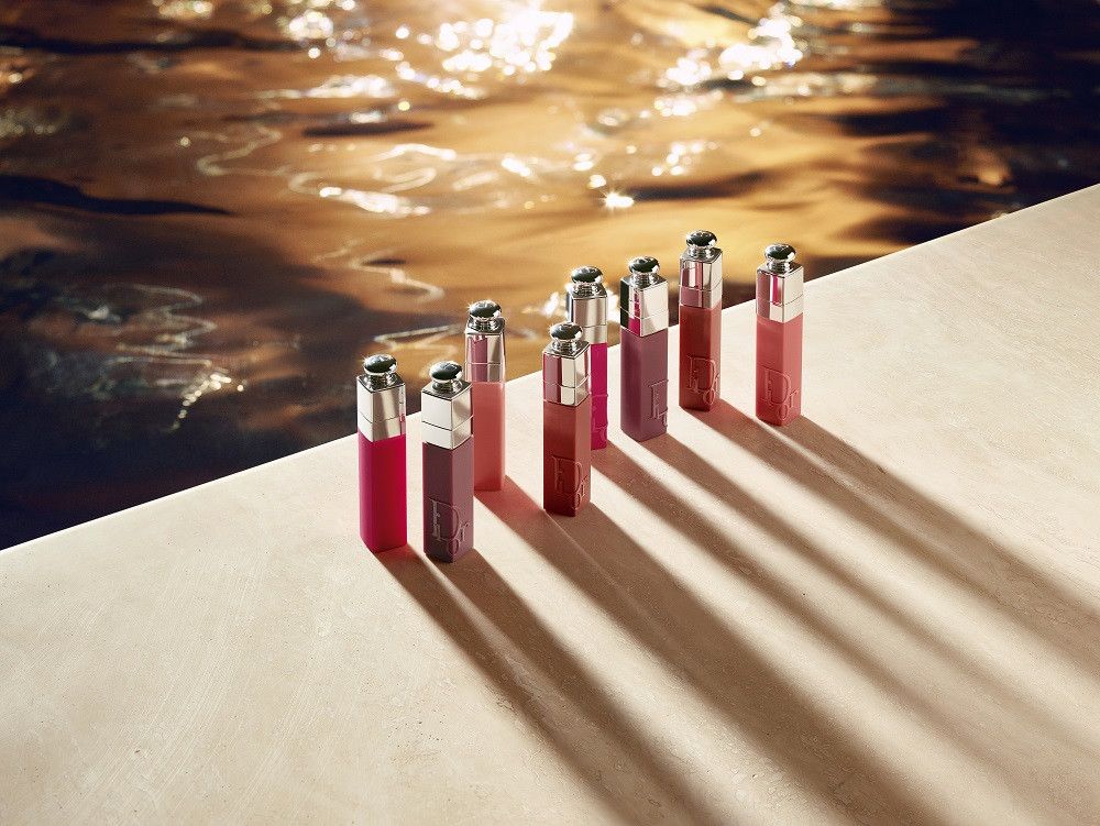 DIOR ADDICT LIP TINT Боја за усне отпорна на пренос Луксузни кармини