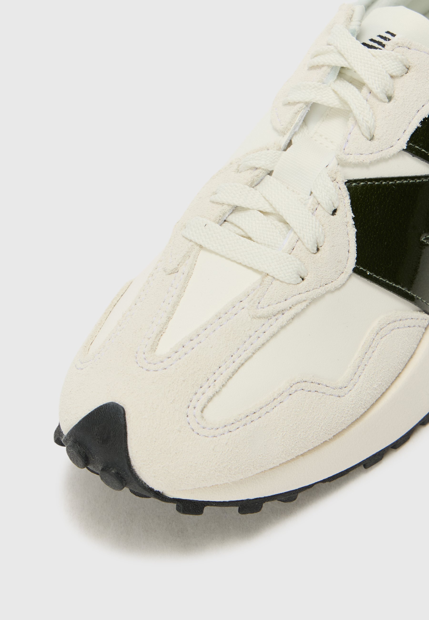 Tênis New Balance de cano baixo