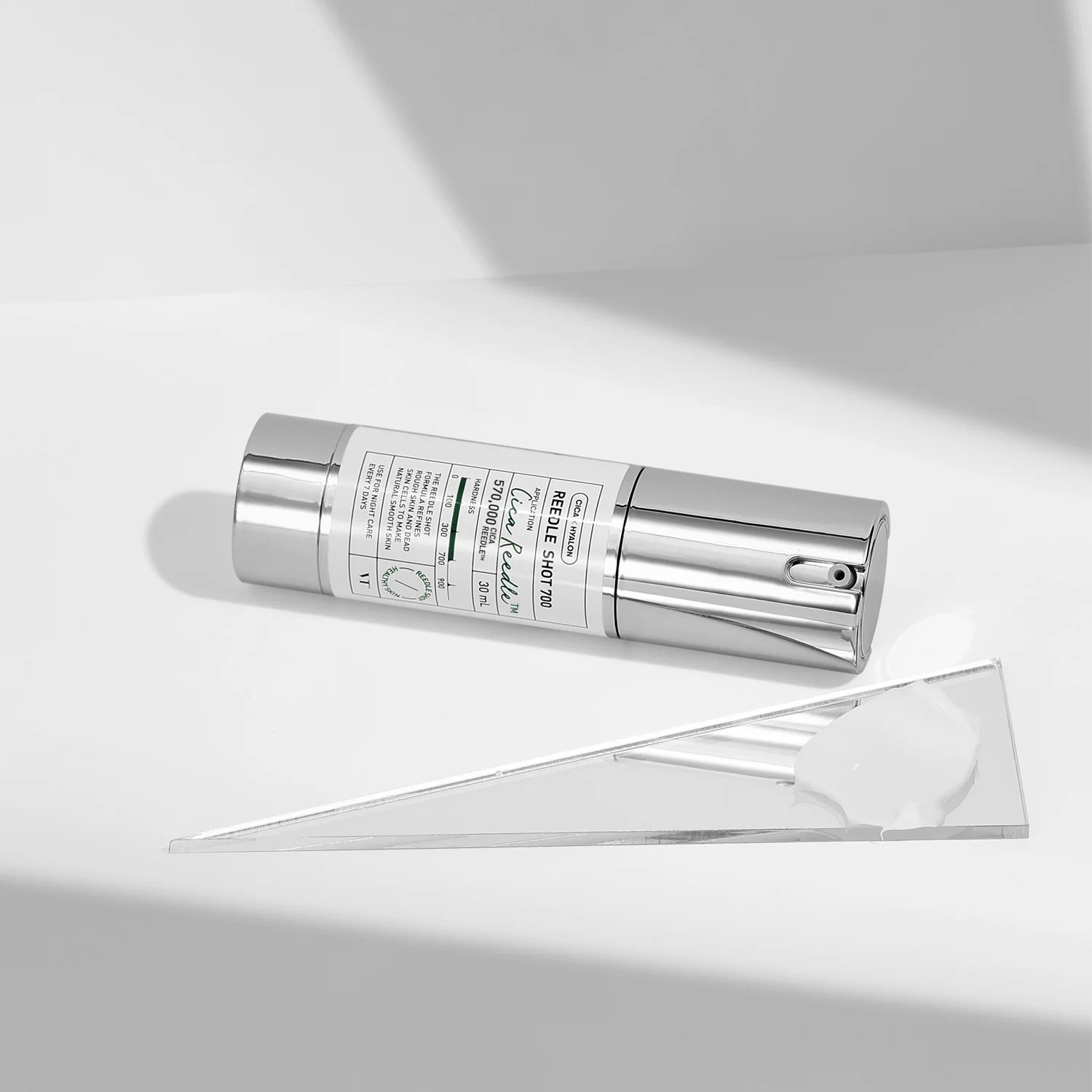 Viso REEDLE SHOT 700 - Siero viso antimperfezioni, Trattamento Rigenerante