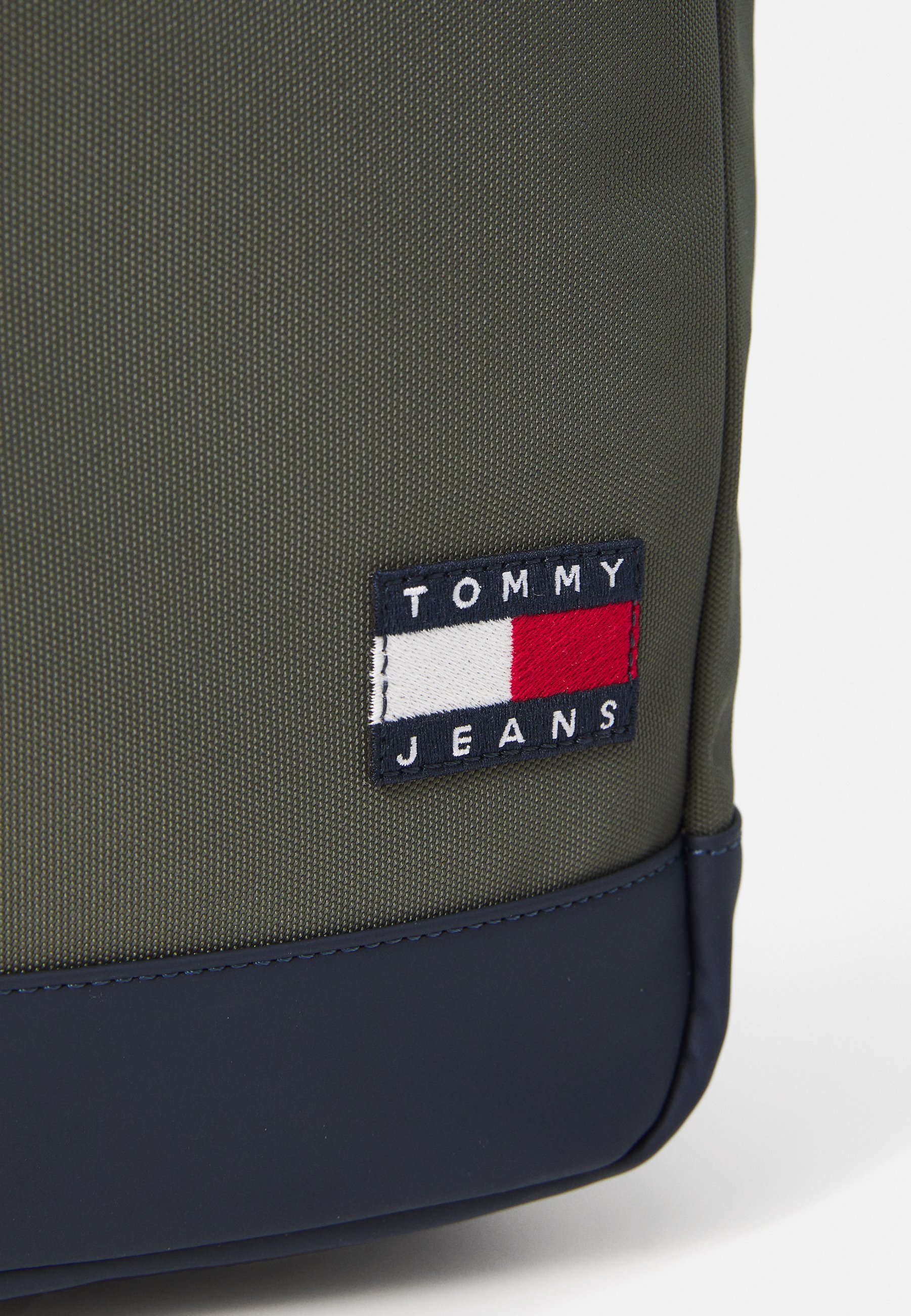 Tommy Jeans DAILY ROLLTOP BACKPACK - Rugzak - tin groen