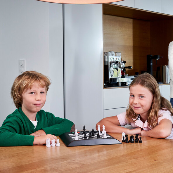 Schachcomputer Chess Genius M810