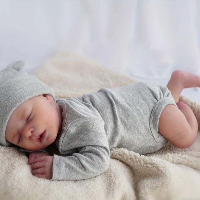 Realistische Rebornpop - 40 cm - Zacht stoffen lijfje - Cadeau voor kinderen