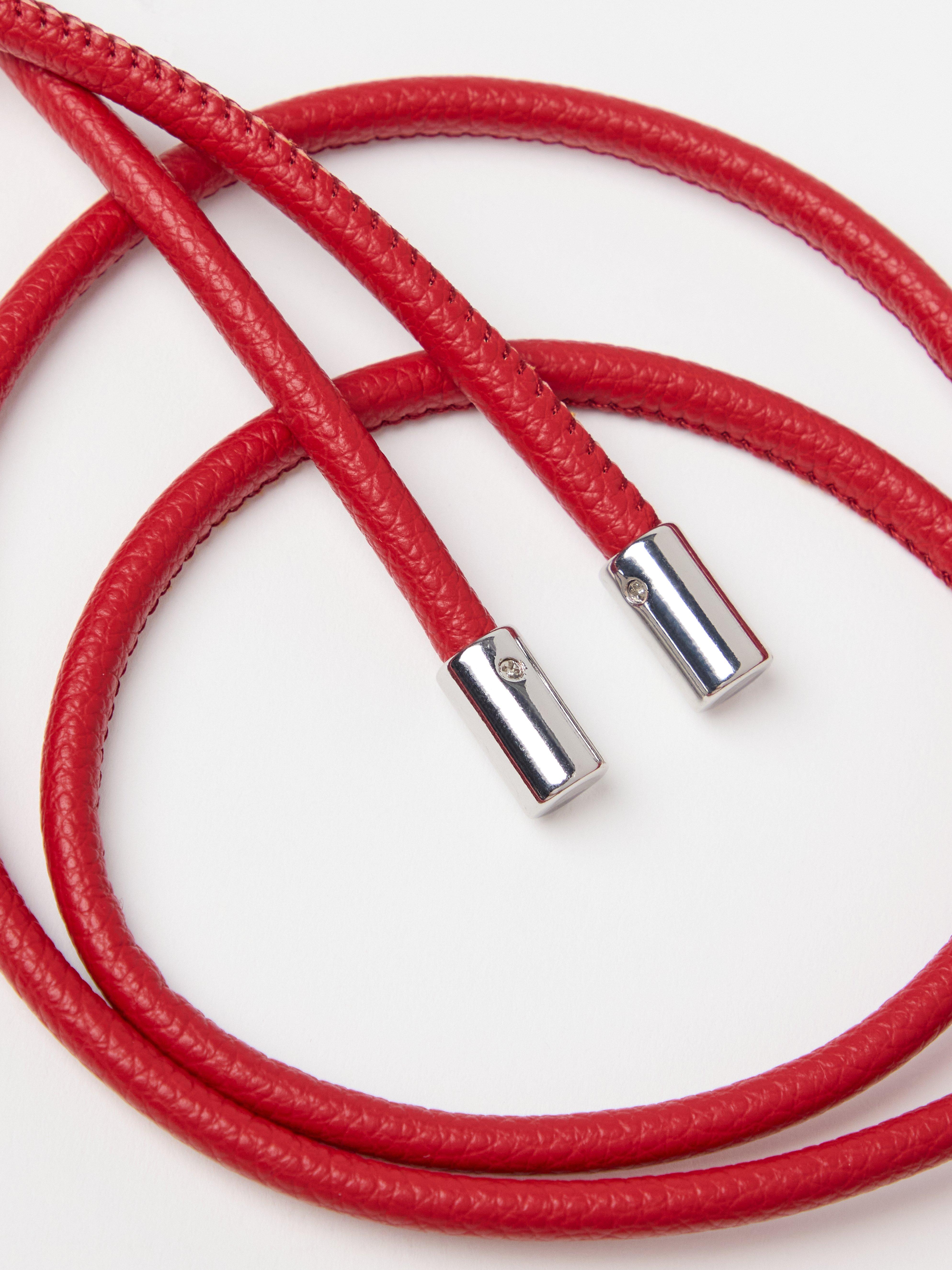 Cinturón de piel sintética rojo