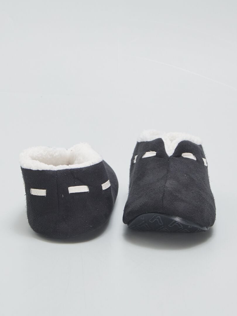 Pantufas forradas e quentinhas - PRETAS