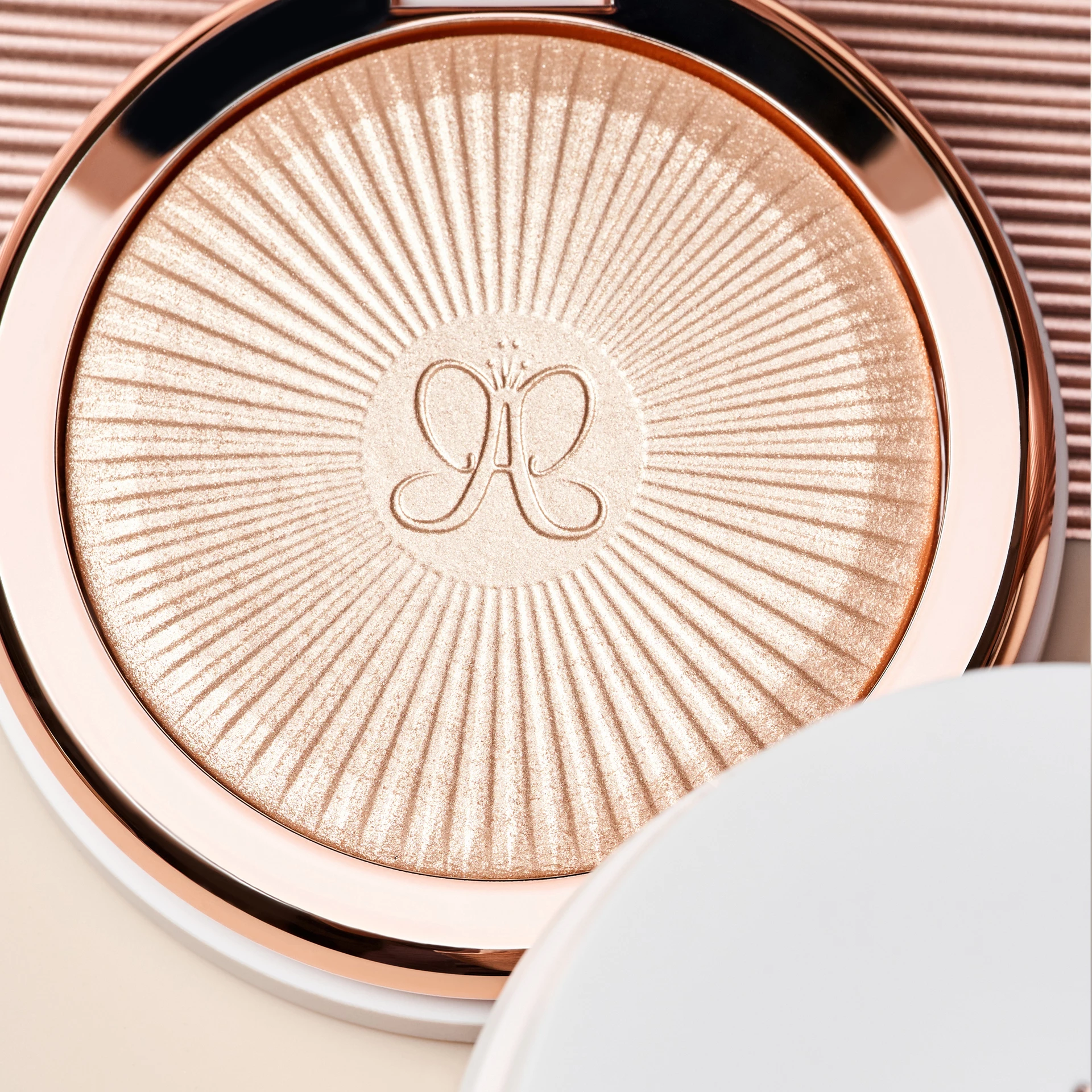 Glow Seeker Highlighter Ethereal - Anastasia