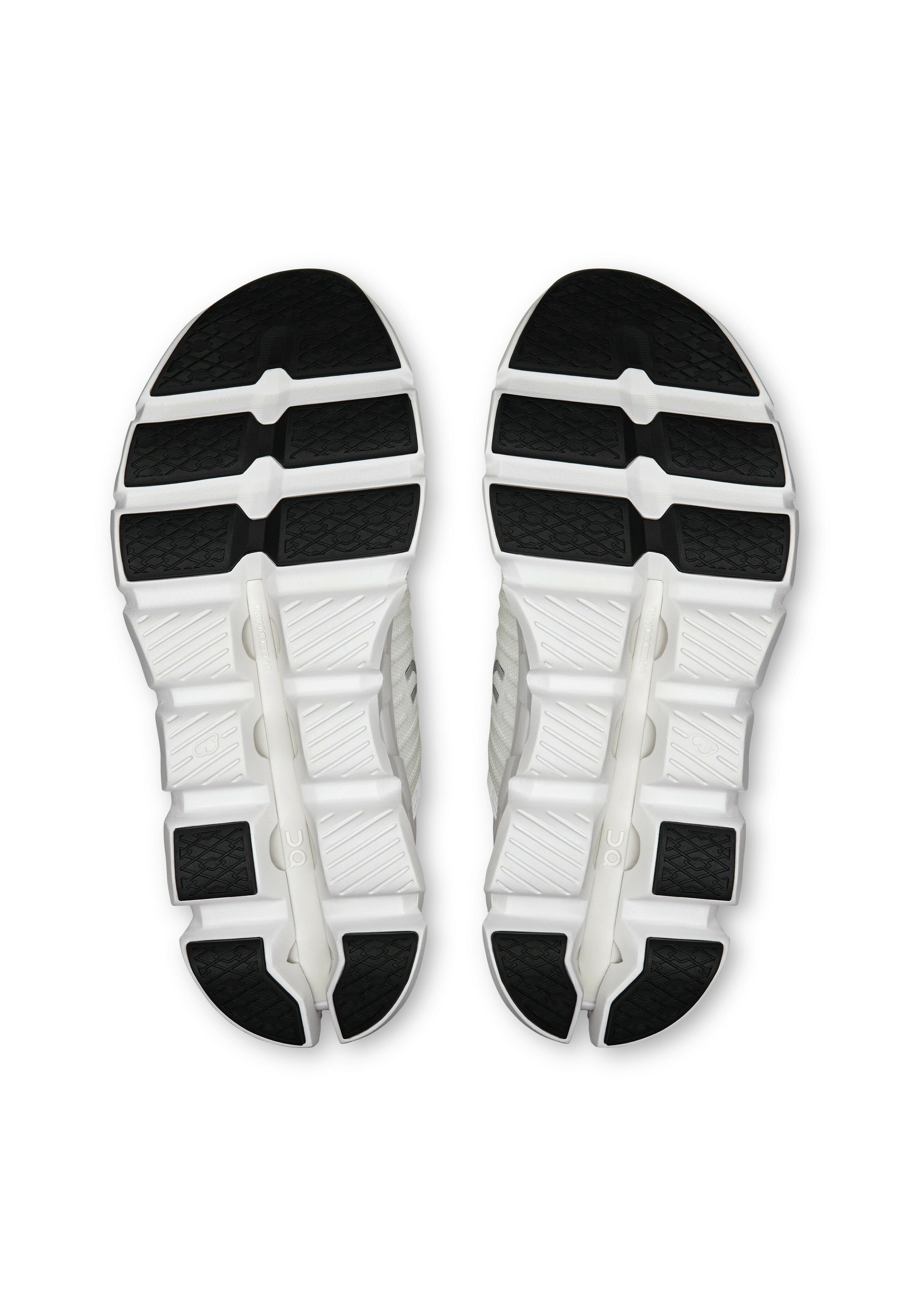 On CLOUDSWIFT 4 - Hardloopschoenen voor op de weg - wit wit
