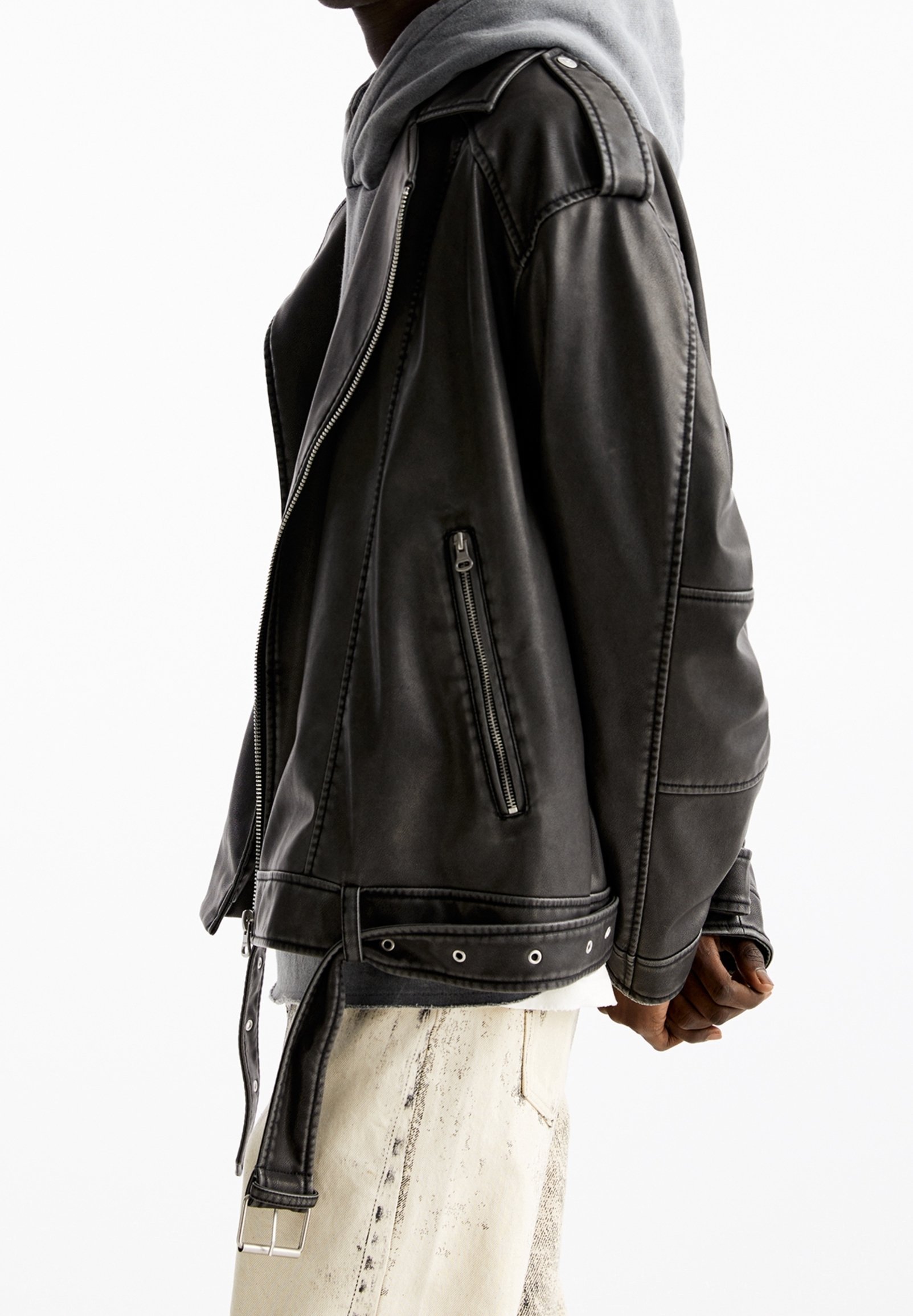 Jaqueta de couro sintético PULL&BEAR - preta
