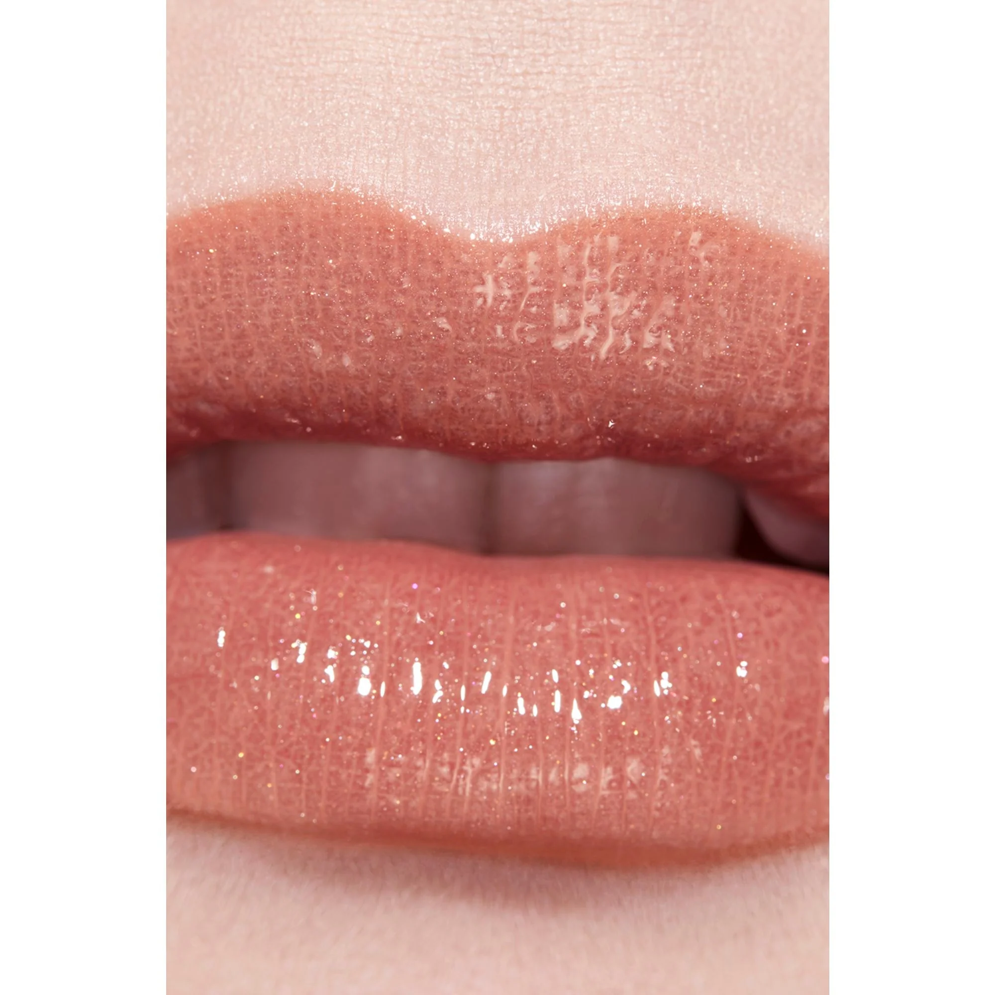 ROUGE COCO FLASH - COLORE, BRILLANTEZZA E INTENSITÀ IN UN FLASH