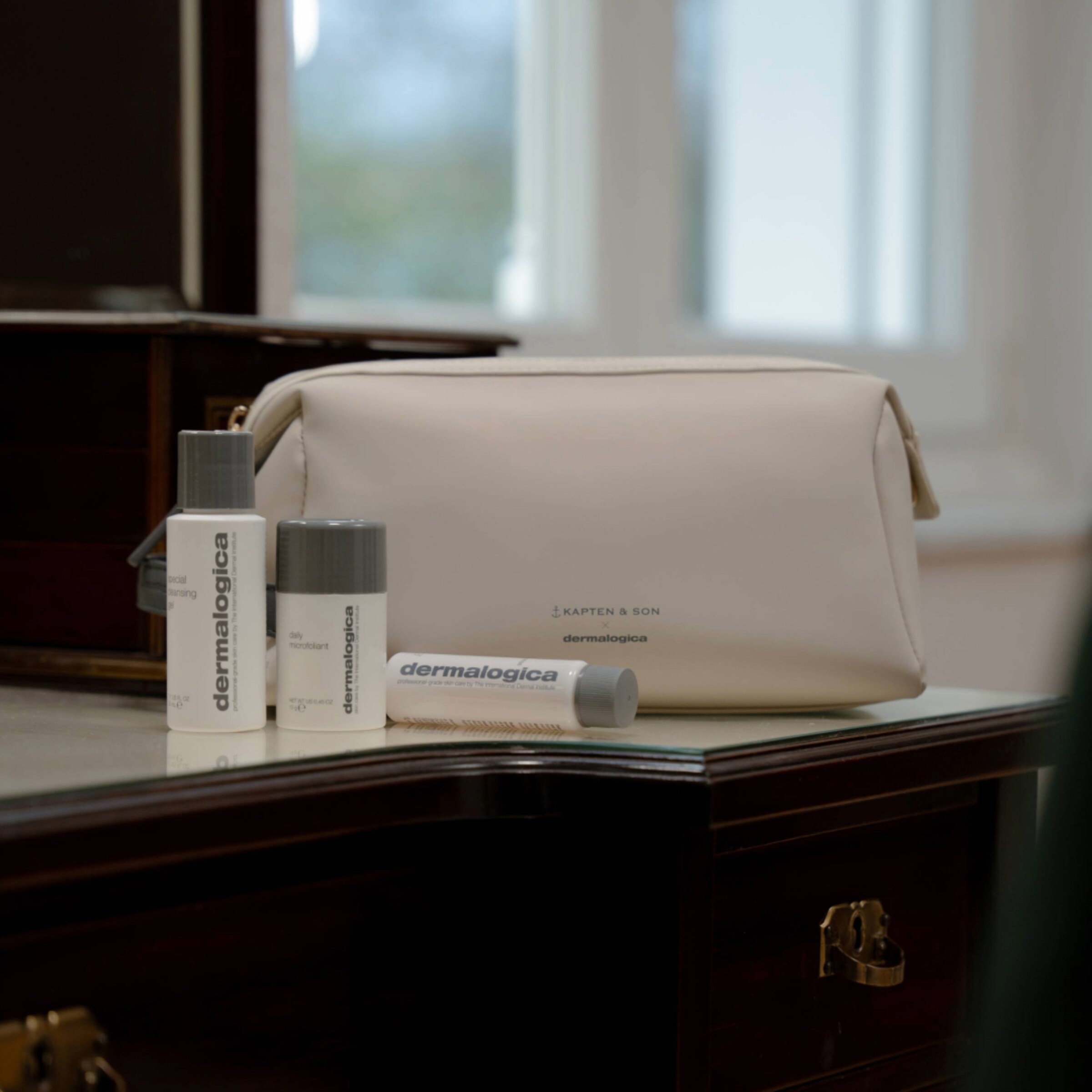 Windsor par Kapten & Son x Dermalogica